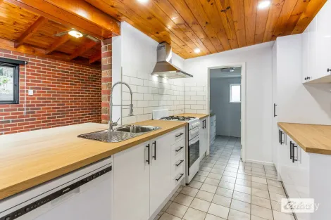 Property photo of 9 Grant Street Long Gully VIC 3550