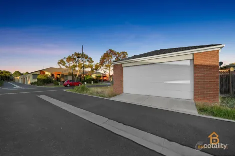 Property photo of 12 Bianca Boulevard Tarneit VIC 3029