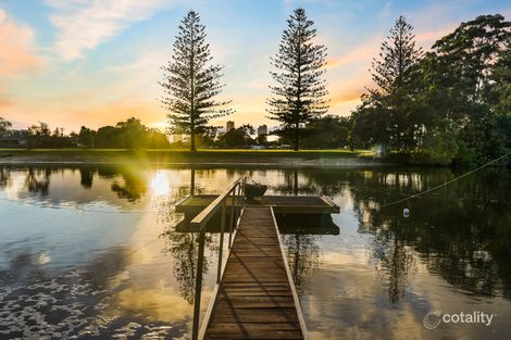 43 Bermuda St, Broadbeach Waters, QLD 4218