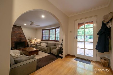 Property photo of 25 Hill Street Gooseberry Hill WA 6076