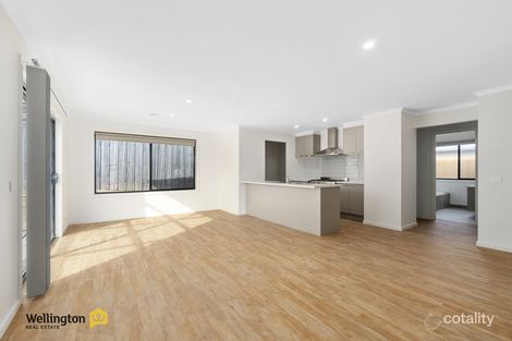 8 Burraginnin Cl, Sale, VIC 3850