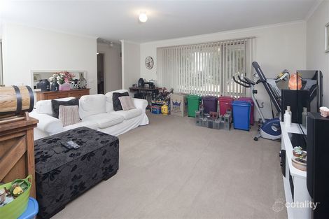 Property photo of 17/17 Coco Parade Skye VIC 3977