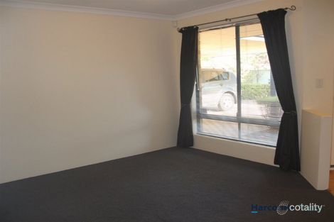 Property photo of 10 Jakovich Circuit Atwell WA 6164