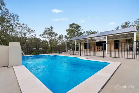 Property photo of 19 Bucknall Court Regency Downs QLD 4341