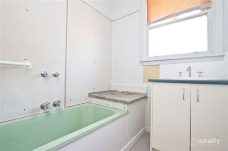 Property photo of 28 Timor Parade Heidelberg West VIC 3081