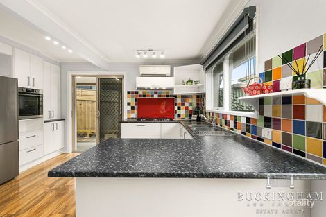 Property photo of 22/9-13 Devonshire Road Watsonia VIC 3087