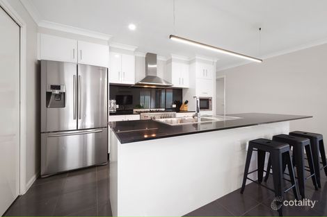 Property photo of 29 Craighill Crescent Cameron Park NSW 2285