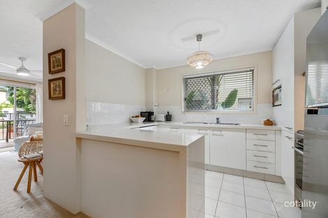 Property photo of 1/32 Armrick Avenue Broadbeach QLD 4218