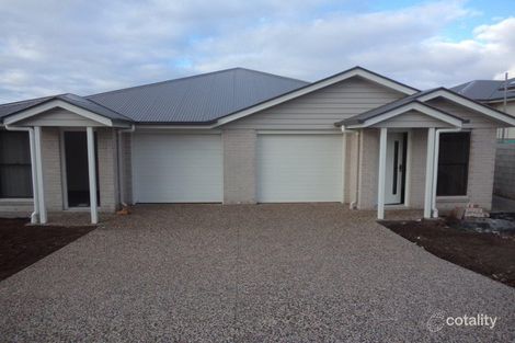 2/10 Reserve Rd, Cranley, QLD 4350