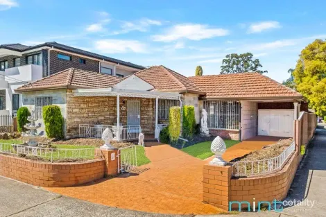 63 Linthorn Ave, Croydon Park, NSW 2133