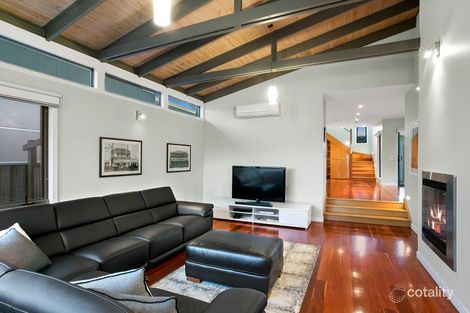 Property photo of 2/9 Silver Ridge Road Point Lonsdale VIC 3225