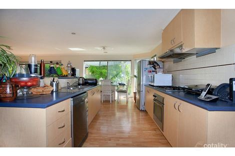 Property photo of 13 Caddick Gardens Caroline Springs VIC 3023