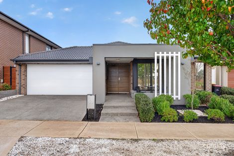 50 Wavell Pde, Fraser Rise, VIC 3336