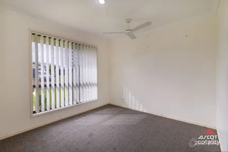 Property photo of 13 Toppers Drive Coral Cove QLD 4670
