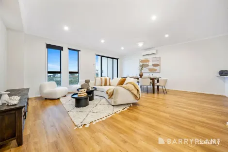 Property photo of 11 Sapper Lane Berwick VIC 3806