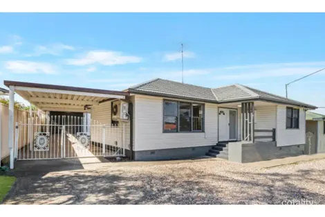 Property photo of 23 Hillview Parade Lurnea NSW 2170