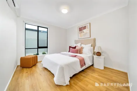 Property photo of 11 Sapper Lane Berwick VIC 3806