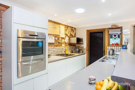 6 Yoorana Glen, Ocean Shores, NSW 2483