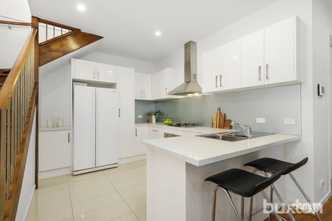 Property photo of 2/16 Fraser Street Glen Waverley VIC 3150