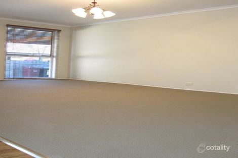 Property photo of 23 Ervine Close Sunbury VIC 3429