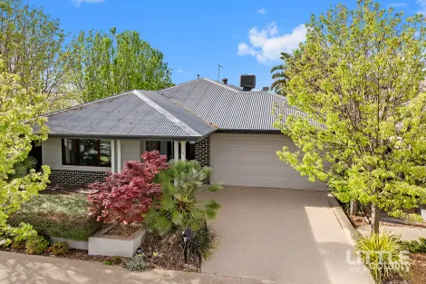 Property photo of 3 Erindale Street Cranbourne West VIC 3977
