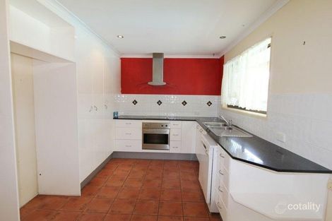 Property photo of 28 Lambros Drive Benowa QLD 4217