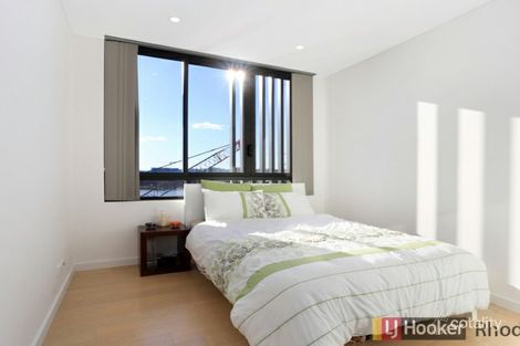 Property photo of 801/7 Gauthorpe Street Rhodes NSW 2138