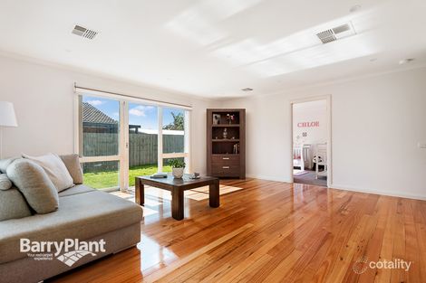 Property photo of 58 Raphael Crescent Frankston VIC 3199