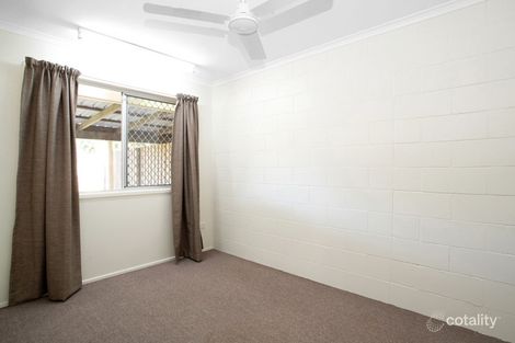 Property photo of 1/4 Osprey Close Slade Point QLD 4740
