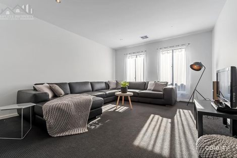 Property photo of 12 Vedro Road Craigieburn VIC 3064