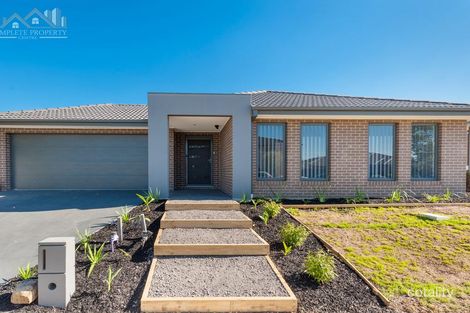 Property photo of 12 Vedro Road Craigieburn VIC 3064