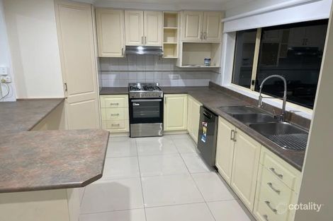Property photo of 4 Poplar Crescent Bradbury NSW 2560