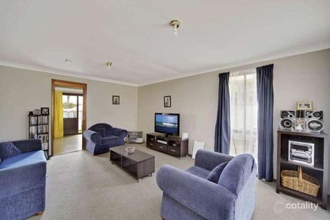 Property photo of 1 Dalkeith Place St Helens Park NSW 2560