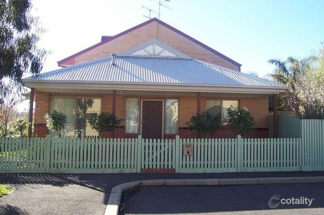 32-34 Graham St, Kensington, VIC 3031