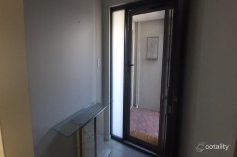 Property photo of 21/12 Loder Way South Guildford WA 6055