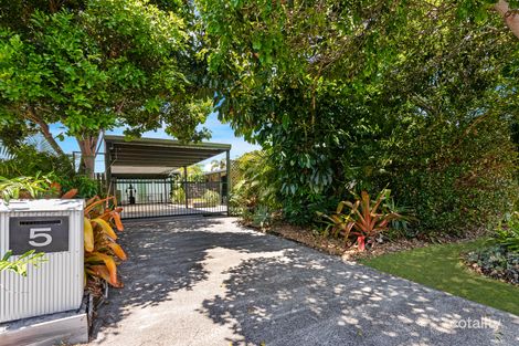 5 Sandalan Way, Urangan, QLD 4655