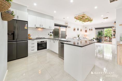 Property photo of 6 Fenix Way Wollert VIC 3750
