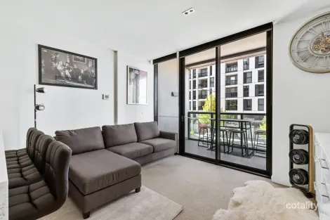 Property photo of 1F/9 Waterside Place Docklands VIC 3008