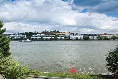 Property photo of 29 Waterline Crescent Bulimba QLD 4171