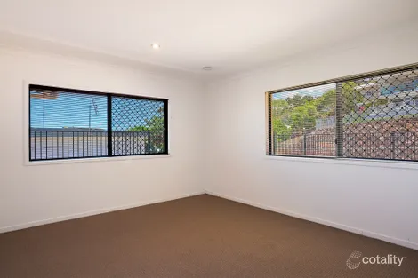 Property photo of 1/27 Gilbert Crescent Castle Hill QLD 4810