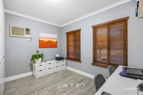 Property photo of 479 Lakeside Drive Joondalup WA 6027