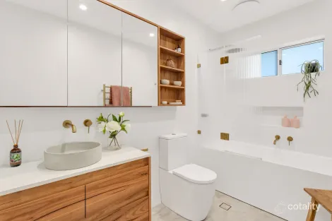 Property photo of 16 Wilde Avenue Killarney Heights NSW 2087