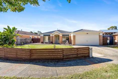 Property photo of 13 Middleham Close Cranbourne West VIC 3977