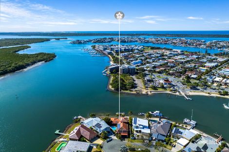 Property photo of 5 Lindsay Parade Paradise Point QLD 4216