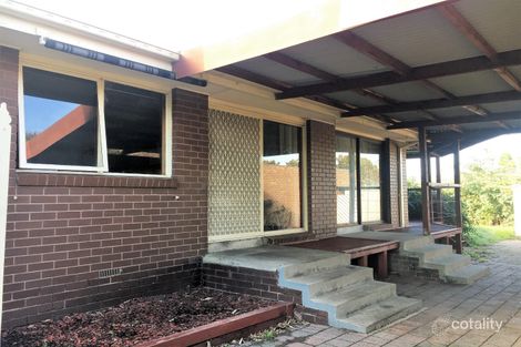 Property photo of 13 Mayfield Drive Mill Park VIC 3082