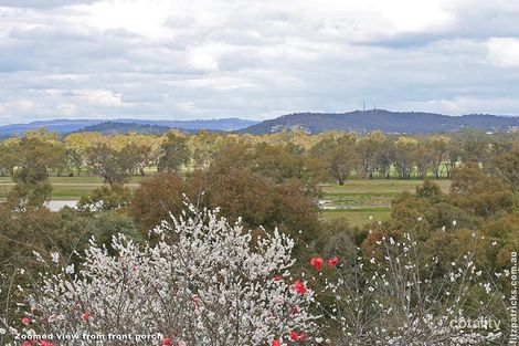 Property photo of 64 Bradman Drive Boorooma NSW 2650