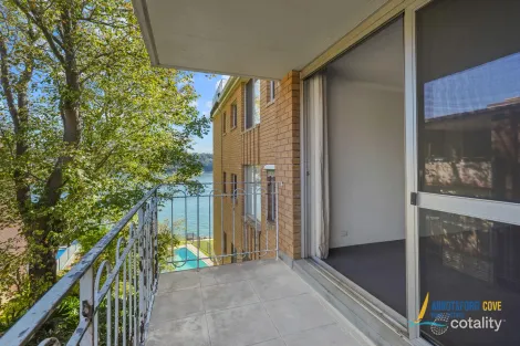 Property photo of 5/13 Bortfield Drive Chiswick NSW 2046