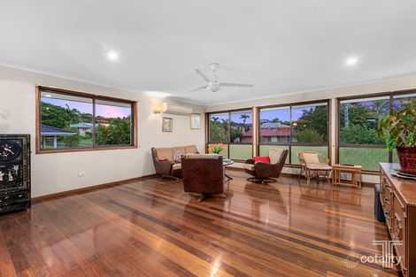 Property photo of 4 Canter Street Mansfield QLD 4122