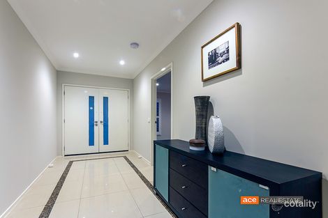 Property photo of 30 Dahlia Drive Caroline Springs VIC 3023