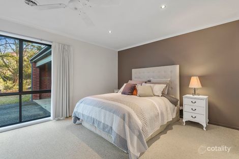 Property photo of 8 Conboy Court Ascot VIC 3551